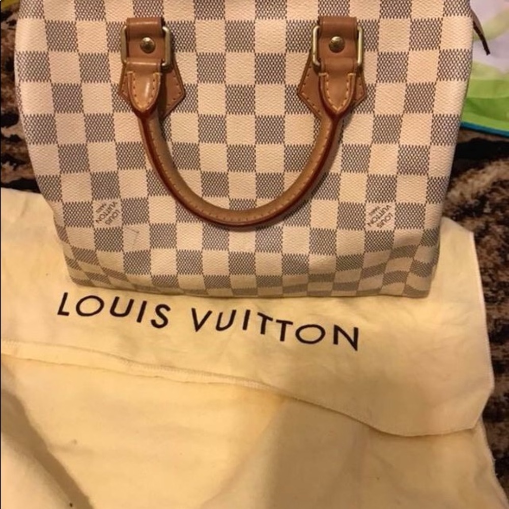 louis vuitton speedy bag